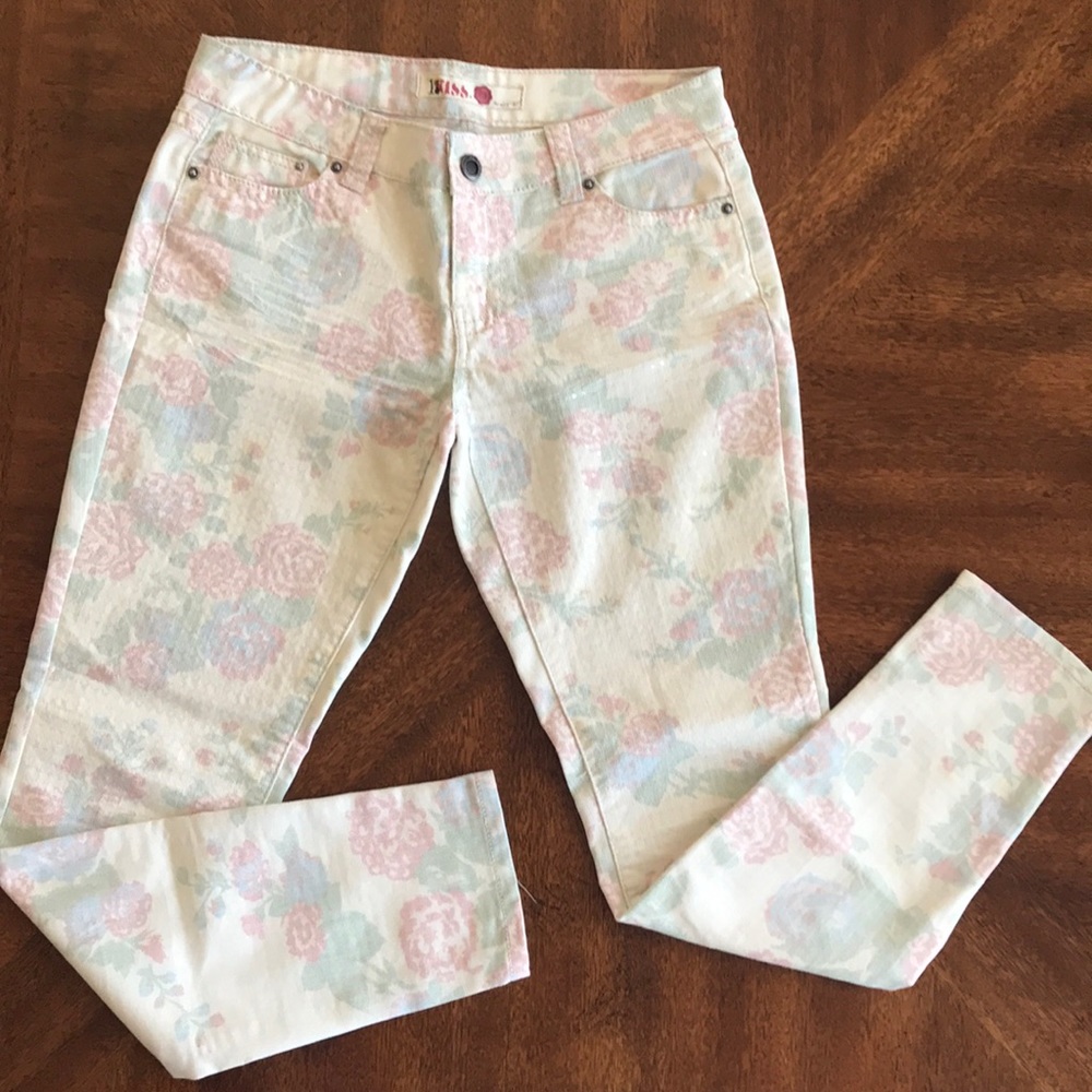 1st Kiss sequin front denim 11 roses